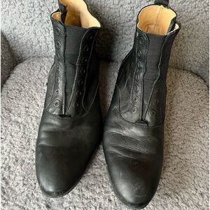 Fluevog Congo Chelsea style boots